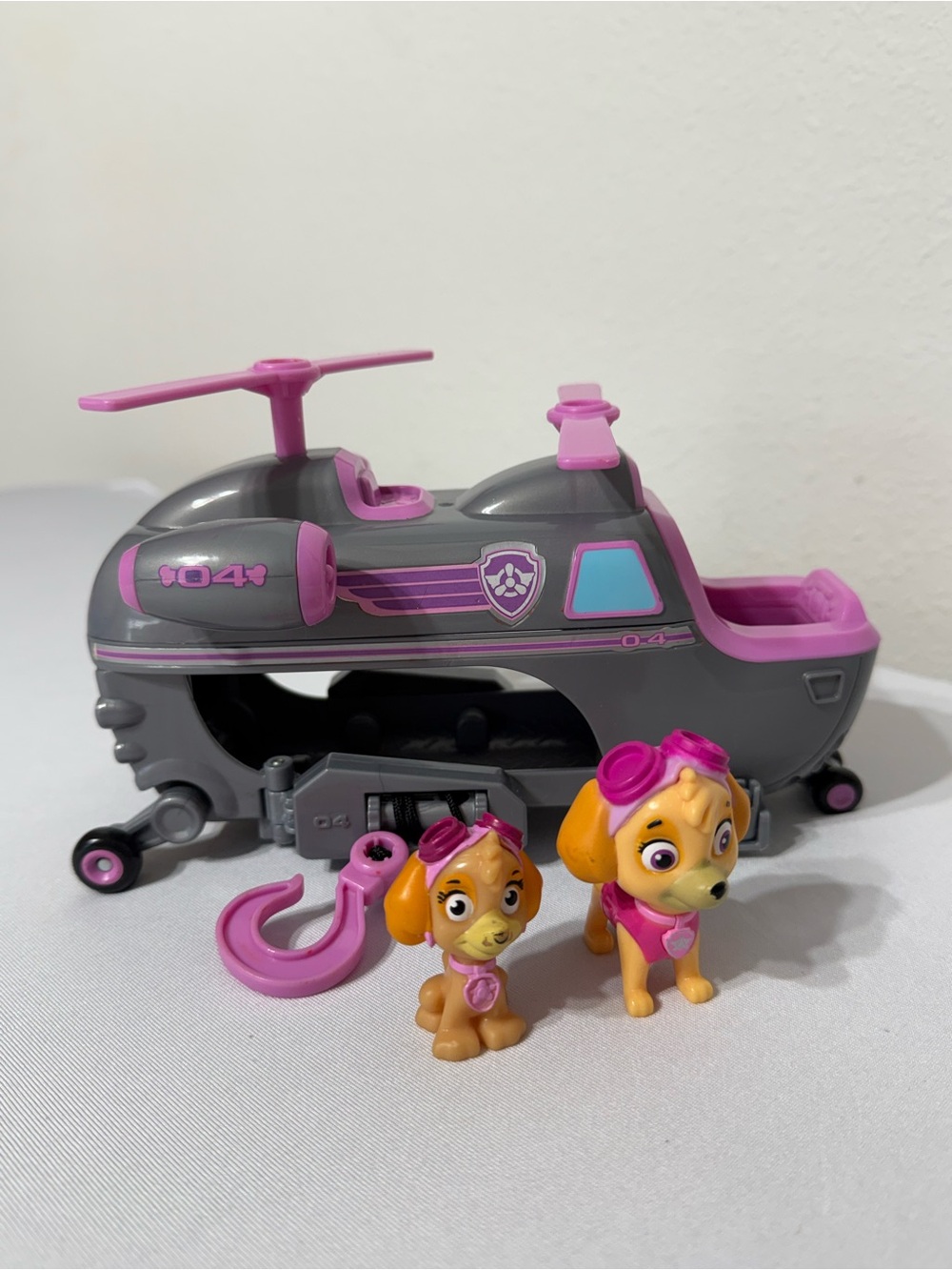 PawPatrol Ultimate Rescue Skye Helicopter Vehicle w/ Skye Figure & Hook HTF